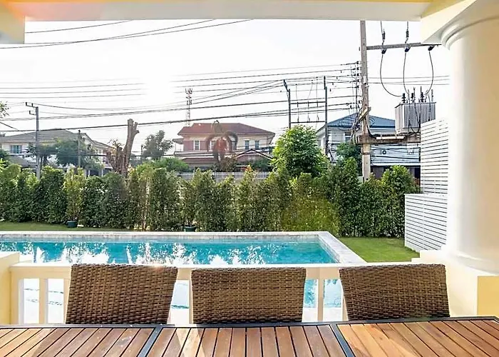 Family With Private Swimming Pool 4*