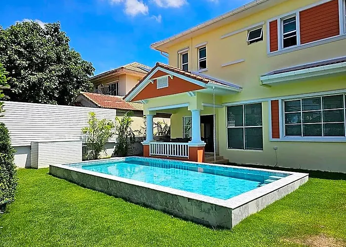 Family With Private Swimming Pool ホテル バンコク都